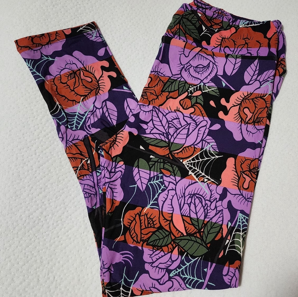 Lularoe Leggings Halloween TC spider webs and roses
